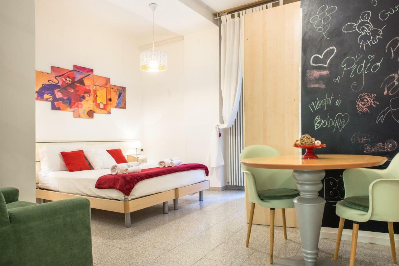 8- Tourist House Bologna - Light House - Self Check-In Appartement Buitenkant foto